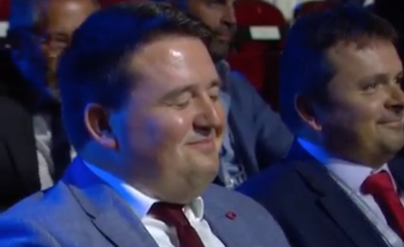 La fantastica reazione del dirigente dello Slavia Praga dopo il sorteggio nello stesso girone di Barça, Dortmund e Inter