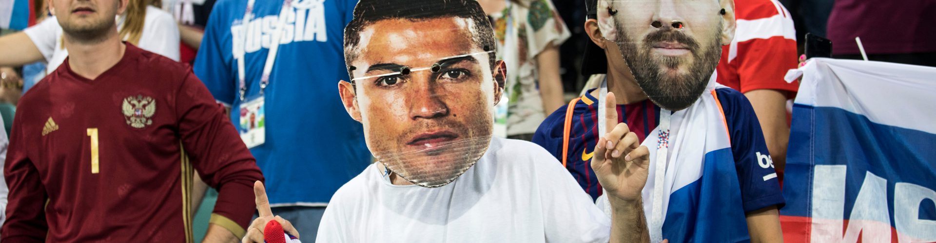 I calciatori che hanno giocato sia con Messi che con Ronaldo