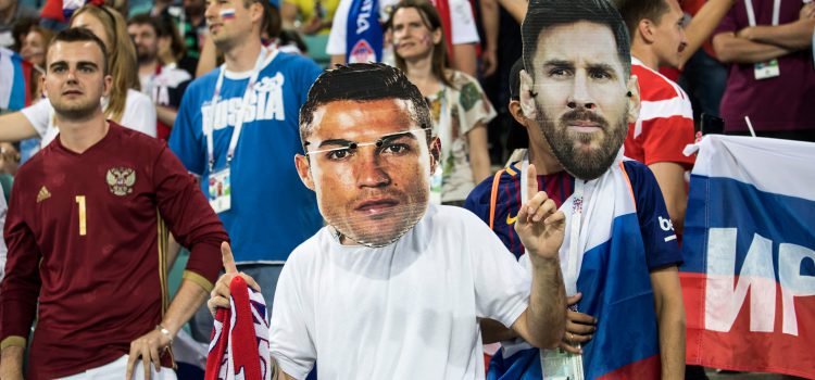 I calciatori che hanno giocato sia con Messi che con Ronaldo