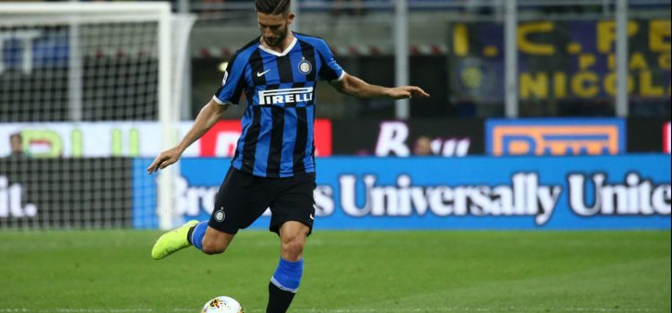 Inter, Gagliardini regala la maglia della gara con il Sassuolo
