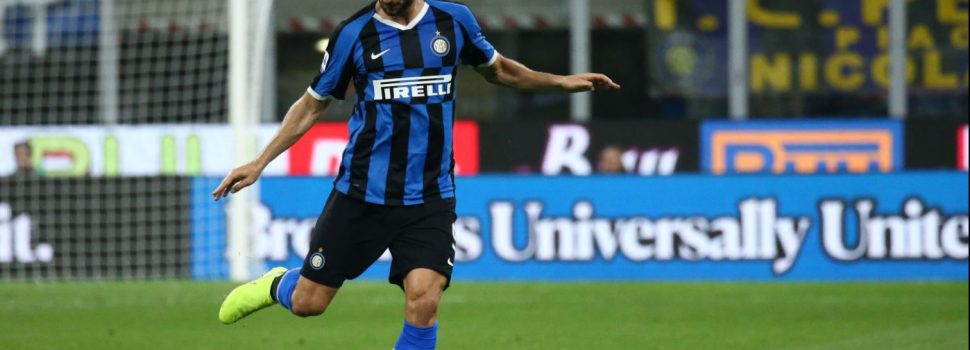 Inter, Gagliardini regala la maglia della gara con il Sassuolo