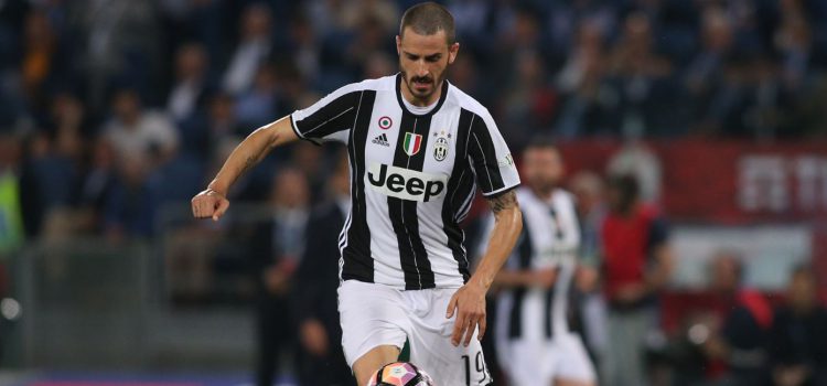 Juventus, la seduta: Bonucci «a parte come da programma». Ok Dybala