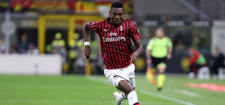 Milan, Leao positivo al Covid-19: ecco perché non si è allenato