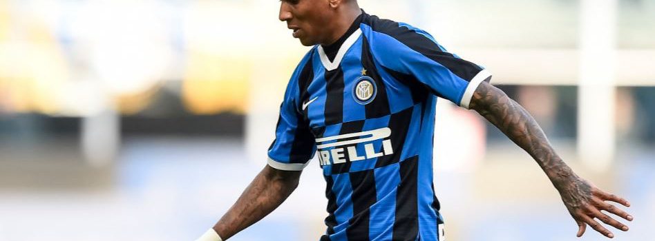 Ashley Young ha sconfitto il Covid-19: l’esterno è a disposizione