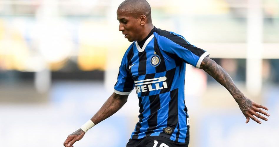Ashley Young ha sconfitto il Covid-19: l’esterno è a disposizione