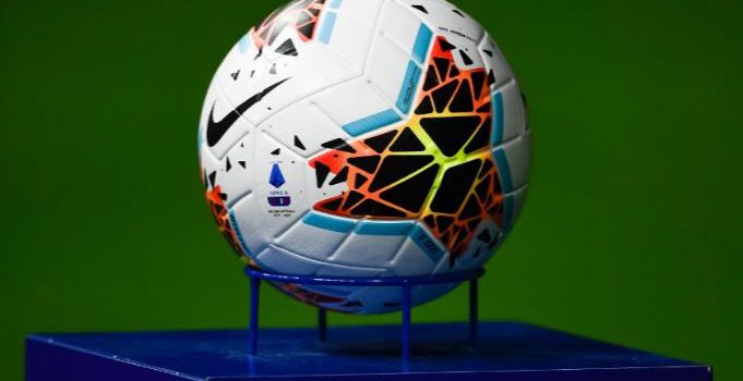Da 14 a 7 giorni: così cambia la quarantena per la Serie A