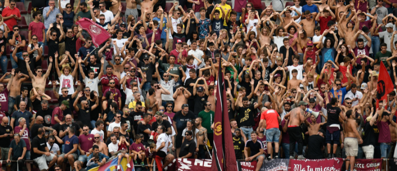 Una squadra di Serie B ha appena svincolato tutta la rosa