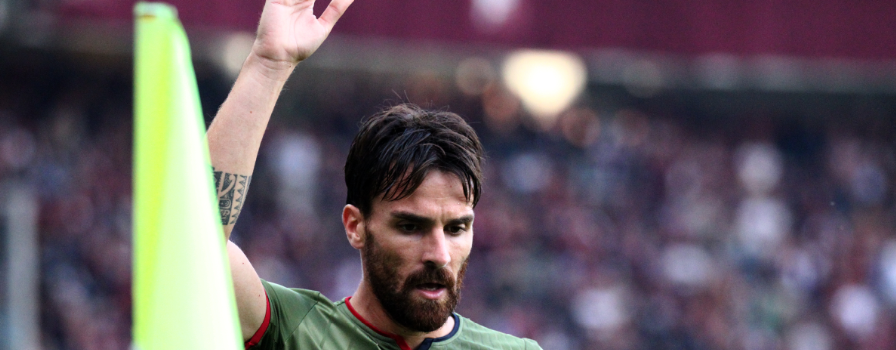 Il gesto di Cigarini: rinnova gratis con il Cagliari per concludere il campionato