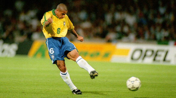 roberto carlos punizione francia